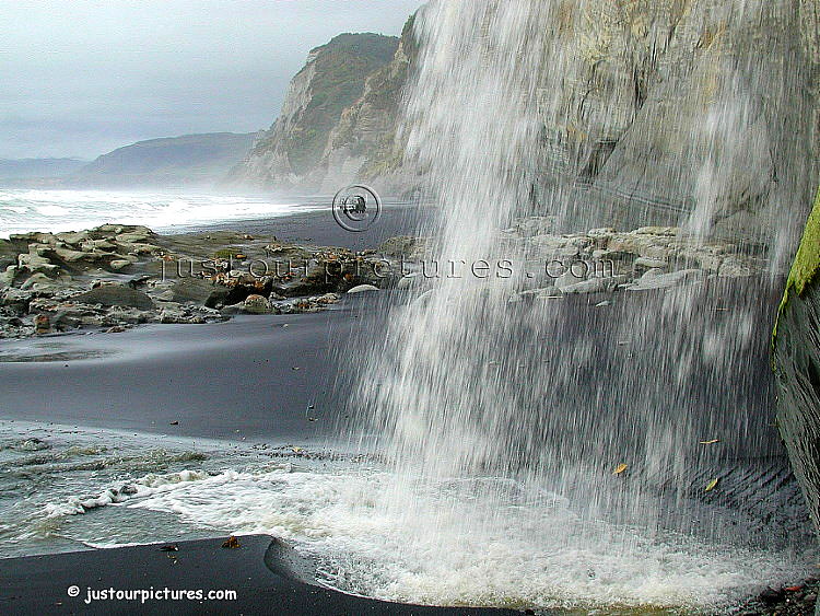 pukearuhe waterfall